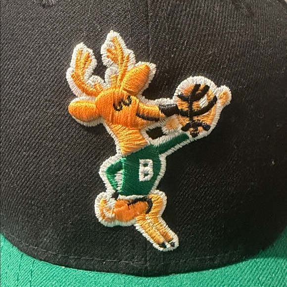 Vintage Milwaukee Bucks New Era 9Fifty SnapBack - Picture 6 of 9